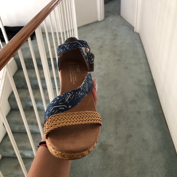 Tom Wedges - Picture 2 of 3